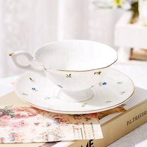Meilleures ventes de tasses et soucoupes en porcelaine de luxe en Europe - Product Image 3