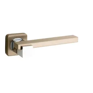 Vente chaude Made In Italy Custom Made Modern Handles Accessoires Avec Long Temps De Service Pour Villa De Luxe