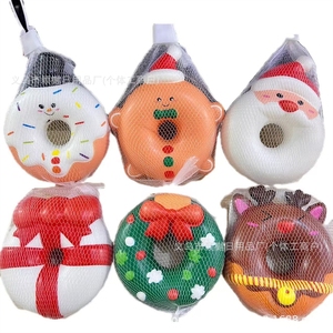 Jouet anti-stress Père Noël en forme de beignet à rebond lent, best-seller transfrontalier pour Noël, accessoires amusants à pincer - Product Image 5