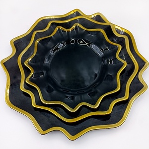 All'ingrosso 13 pollici cerchio oro poligonale ottagonale banchetto di nozze vetro nero caricatore Underplate - Product Image 1