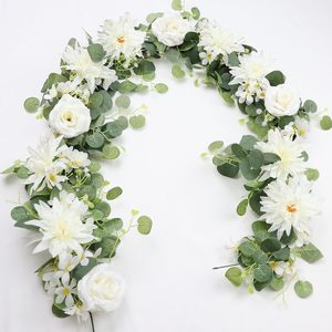 Guirlande de fleurs artificielles longues, roses blanches, feuilles d'eucalyptus, décorations d'arche de mariage, couronne pour usage intérieur et extérieur - Product Image 1