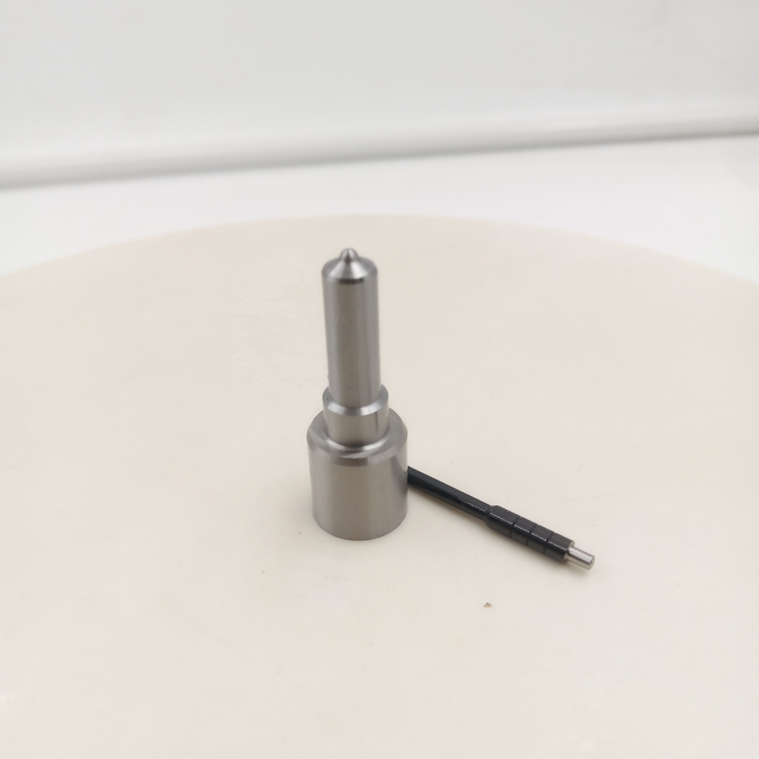 DLLA146P1339 0433171831 injector nozzle for 0445120030 0445120218 51101006125 51101006032 injection nozzle DLLA146P1339
