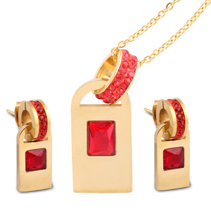 Parure de bijoux en or en forme de cadenas avec zircon rouge, collier et boucles d'oreilles en acier inoxydable pour femme, idéale pour les soirées et la mode - Product Image 1