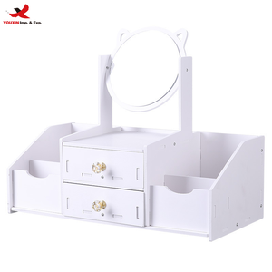Miroir de Maquillage Lumineux de Gros avec Rangement de Bureau, Miroir Coiffeuse à Tiroir, Princesse Cartoon en Plastique, Grossissement 5X, GZ RTS en Gros - Product Image 1