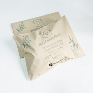 Enveloppes d'expédition personnalisées en polymailers beiges avec impression UV brillante, sacs d'expédition postale, sacs d'expédition - Product Image 1