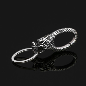 ยูนิคพวงกุญแจรูปมังกรสแตนเลสสำหรับผู้ชายของขวัญชาร์ม - Product Image 1