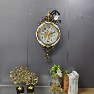 Horloge murale décorative de luxe moderne dorée de grande taille 72x35 cm, personnalisable en usine, pour la maison, livraison directe DDP - Product Image 4