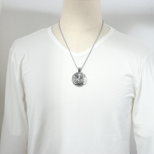 Colgante redondo de acero inoxidable yunnique con retrato del Papa, estilo vintage, para hombre, collar - Product Image 3