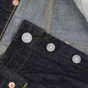 Nouveau <span class=keywords><strong>jean</strong></span> rétro unisexe coupe droite ample en denim <span class=keywords><strong>brut</strong></span> à bords bruts, pantalon large et ample noir et bleu pour l'hiver - Product Image 4