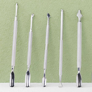Fourniture d'ongles professionnelle Logo personnalisé outil de pédicure poussoir de manucure dissolvant de peau morte poussoir de cuticule d'ongle personnalisé en acier inoxydable - Product Image 4
