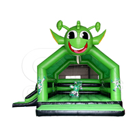 Structure gonflable à thème crocodile avec toboggan, structure de jeu gonflable extérieure commerciale pour les fêtes d'enfants et les aires de jeux