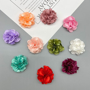 Capullos de rosa de tela pequeños y coloridos de 3 cm, flores hechas a mano para ropa, zapatos, sombreros, accesorios para el cabello, manualidades DIY. - Product Image 1