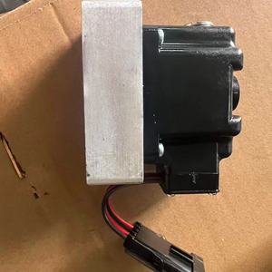 Válvula de Control Proporcional para Vehículo Compacto sobre Orugas Serie MCV, Modelo MCV110A1017, Bloque de Válvulas de Control Hidráulico MCV116A3204 - Product Image 5
