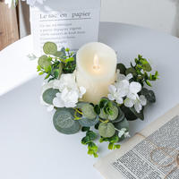 Direct van de fabriek: Kunstmatige witte hortensia eucalyptus kaarsenring, groen bloemstuk voor bruiloft centerpiece