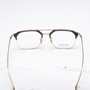 Gafas de piloto modernas con montura de titanio puro ultraligera Zeng Yong - Product Image 4