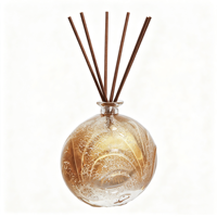Bouteille diffuseur en verre soufflé à la main, couleur or champagne, avec texture veineuse de feuille et motifs scintillants, sculpturale pour décoration de centre de table
