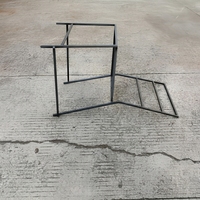 Chaise de salle à manger en cuir PU anthracite avec pieds en métal noir thermolaqué, chaise d'appoint de café
