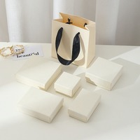 Inventaire papier coulissant carton emballage de cadeau Logo personnalisé imprimé tiroir boîte à bijoux boucle d'oreille bracelet boîte à bague