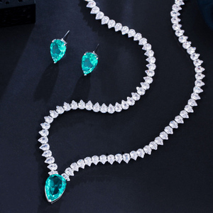 Ensemble de bijoux élégant pour <span class=keywords><strong>femme</strong></span>, collier et boucles d'oreilles en cristal CZ vert clair en forme de goutte d'eau, pour fiançailles, fête ou costume - Product Image 5