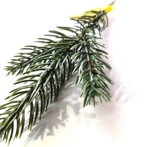 Longstar Branches d'arbre en plastique en matériau ignifuge en grande quantité Branches et feuilles de décoration d'arbre de Noël artificiel - Product Image 2