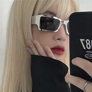 Other Retro Trendy Sunglasses Metallic Silver Frame UV380 Class 2 Sunshades For Women Men Hip Hop Style - Product Image 1