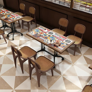 Table de restaurant pliable en tuiles patchwork vintage colorées, chaise en noyer perforée ajourée, petit mobilier de café occidental, vente en gros - Product Image 3