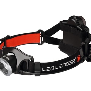Linterna LED Ledlenser P7R con Batería Recargable, Multifuncional, Modo Luz de Luna, Acabado con Recubrimiento en Polvo - Product Image 3