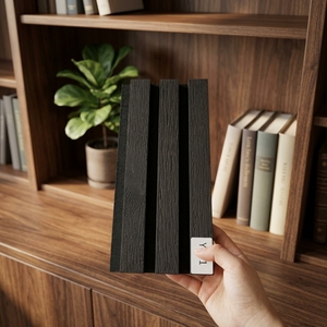 Panneau acoustique en lattes <span class=keywords><strong>de</strong></span> <span class=keywords><strong>bois</strong></span> fumé <span class=keywords><strong>de</strong></span> couleur foncée pour lieux haut <span class=keywords><strong>de</strong></span> gamme - Product Image 2