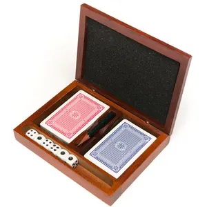 कस्टम मुद्रण पीवीसी प्लास्टिक निविड़ अंधकार व्यापार कार्ड खेल पन्नी वयस्क कागज सेक्सी पोकर खेल कार्ड