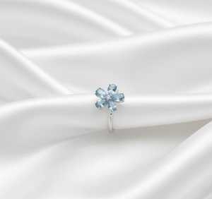 แหวนดอกไม้ประดับเพชรธรรมชาติและพลอยธรรมชาติทองคำขาว 14KT - Product Image 5