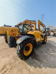 Sollevatore Telescopico XT3507K XC6-3507K 3.5T 7m con Forche per Pallet e Cestello per Lavori Aerei - Product Image 2