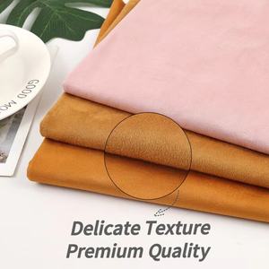 Tela de Gamuza de Punto 100% Poliéster con <span class=keywords><strong>Mica</strong></span> Reciclada, Aspecto de Cuero Suave, Estampado de Terciopelo, para Tapicería de Sofás, Resistente al Desgarro, Peso Medio, Teñido Anudado - Product Image 2