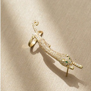 Golden Four Leaf Clover Chain Ear Cuff <b>Stud</b> <b>Earrings</b> For Women Fashionable Zinc Alloy <b>Earring</b> Jewelry Accessory - Product Image 2