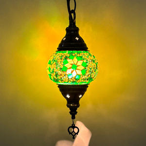 مصباح معلق تقليدي تركي من الزجاج المزخرف بالفسيفساء - Product Image 2