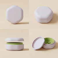 Boîte à savon portable en silicone de couleur pastel, design hexagonal, avec couvercle et couche de drainage amovible pour les voyages et le camping