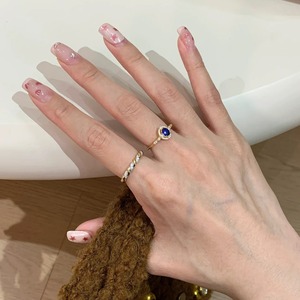 Anillo ovalado azul con zafiro para mujer, chapado en oro <span class=keywords><strong>de</strong></span> 18k, estilo vintage italiano, exquisito, moderno, ligero. - Product Image 2