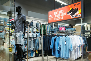 21 24 29 35 43 88 inch <span class=keywords><strong>LCD</strong></span> Bar Kệ Máy nghe nhạc quảng cáo <span class=keywords><strong>LCD</strong></span> Monitor Bảng điều chỉnh màn hình kỹ thuật số biển siêu rộng Stretch hiển thị - Product Image 6