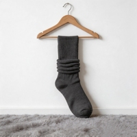 Chaussettes en coton respirantes décontractées pour hommes, idéales pour l'été, usage quotidien, confortables, douces, antidérapantes, absorbant la transpiration, tricotées pour le sport, vente en gros