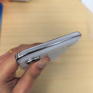 Smartphone 5G ultra-fin 17air blanc avec appareil photo IA avancé, téléphone professionnel haute performance avec écran OLED et taux <span class=keywords><strong>de</strong></span> rafraîchissement <span class=keywords><strong>de</strong></span> 120 Hz, <span class=keywords><strong>iOS</strong></span> - Product Image 3