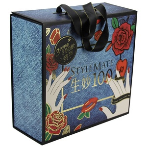 Tùy Chỉnh Bao Bì & In Ấn Dịch Vụ Nhỏ Cứng Nhắc Tông Vali Hình Hộp Quà Tặng Với Nam Châm Đóng Cửa Và Ribbon Xử Lý - Product Image 1