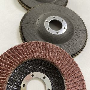 Wirtschaftliche Rote Aluminiumoxid-Lamellenschleifscheibe für Metallpolitur - Product Image 4