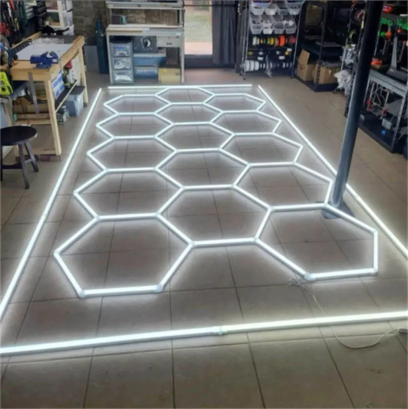 Garaj dekoratif Led ışık için petek çalışma ışığı tavan altıgen Led ışık kurulumu kolay