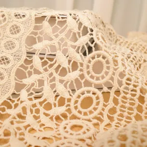 Telas bordadas de encaje pesado nupcial de algodón africano blanco de lujo vestido de novia personalizado 2024 telas de encaje de flores de gasa suave Suiza
