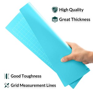 LISI 8.5x12 Inch Adhesive Cut Mat pour <span class=keywords><strong>Cricut</strong></span> PVC StandardGrip/LightGrip/StrongGrip Sticky Washable Reusable Replacement Dot - Product Image 2