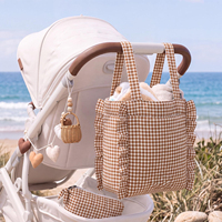 Nouvel Arrivage : Sac Organisateur Suspendu pour Poussette à Volants, Motif Quadrillé Rouge et Blanc, Sac Fourre-tout pour Maman