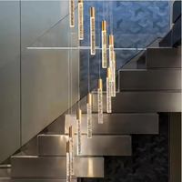 Lustres en verre Cristal Lumières d'escalier personnalisées Lustres de couloir Lustres