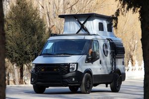 Autocaravana con Techo Elevable 2026, Interior Totalmente de Aluminio, 5 Plazas, Motor Diésel, <span class=keywords><strong>para</strong></span> Viajes por Tierra en la Naturaleza - Product Image 5