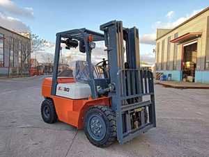 Carretilla elevadora FD50 de segunda mano Máquina de elevación de almacén con motor diésel de 5 toneladas - Product Image 4