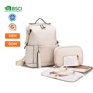 Bolsa de Pañales Portátil de Piel Vegana PU con Logotipo Personalizado, Bolsa de Viaje para Mamá con Cambiador y Bolsillo para Toallitas - Product Image 1