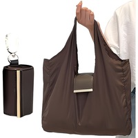 Sac de courses pliable portable en nylon de 7 pouces avec porte-clés, écologique, réutilisable, design ouvert à panneaux, logo personnalisé